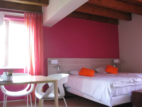 Imagen de la habitación del Hotel Spa Le Moulin De La Wantzenau. Foto 15