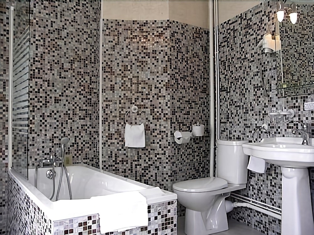 Imagen de la habitación del Hotel Spa Le Roc Au Chien. Foto 16