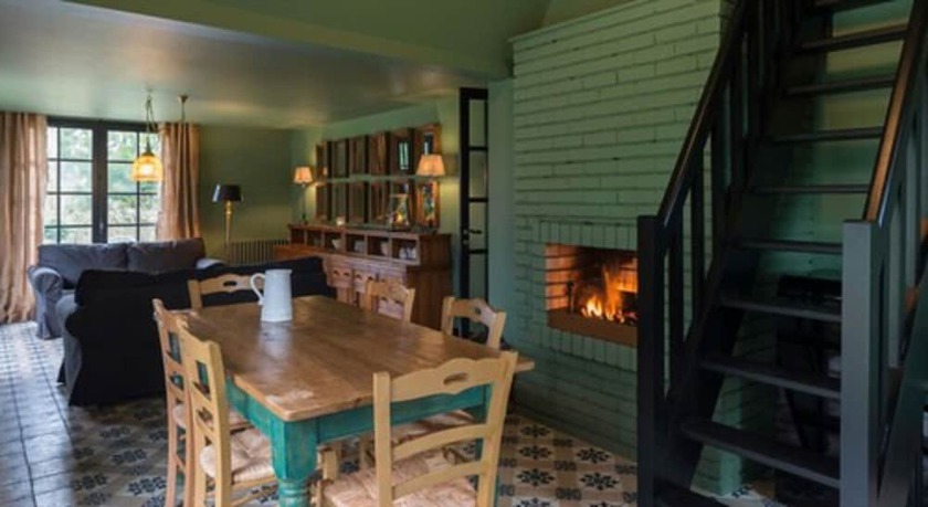 Imagen de la habitación del Hotel Spa Les Pins De C&eacute;sar. Foto 13