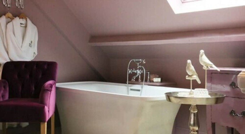 Imagen de la habitación del Hotel Spa Les Pins De C&eacute;sar. Foto 16