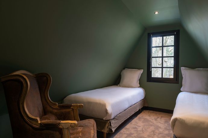 Imagen de la habitación del Hotel Spa Les Pins De C&eacute;sar. Foto 19