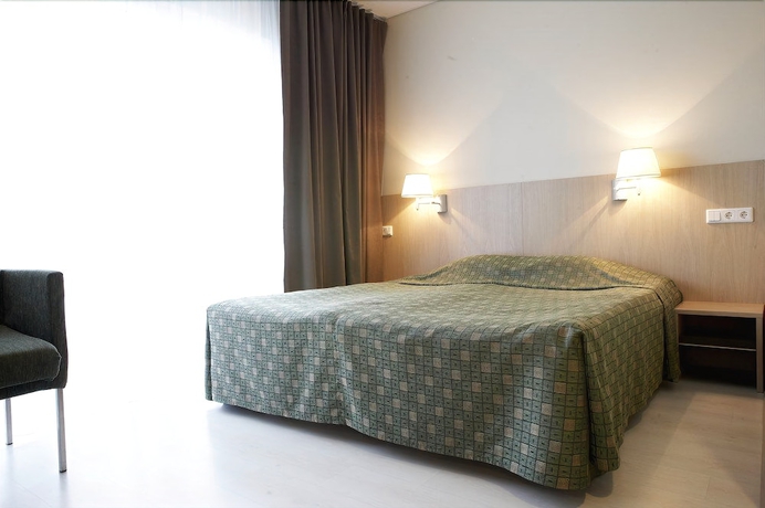 Imagen de la habitación del Hotel Spa Meri. Foto 10