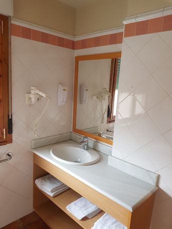Imagen de la habitación del Hotel Spa Puerta Vadinia. Foto 4