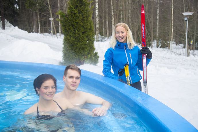 Imagen de la piscina del Hotel Spa Rauhalahti. Foto 20