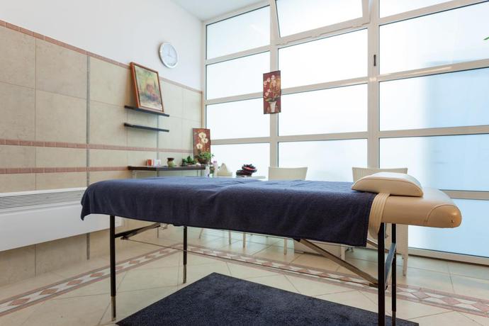 Imagen de los interiores del Hotel Spa Resort Becici. Foto 14