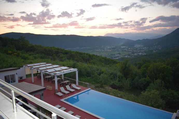 Imagen de la piscina del Hotel Spa Resort Bevilacqua. Foto 20