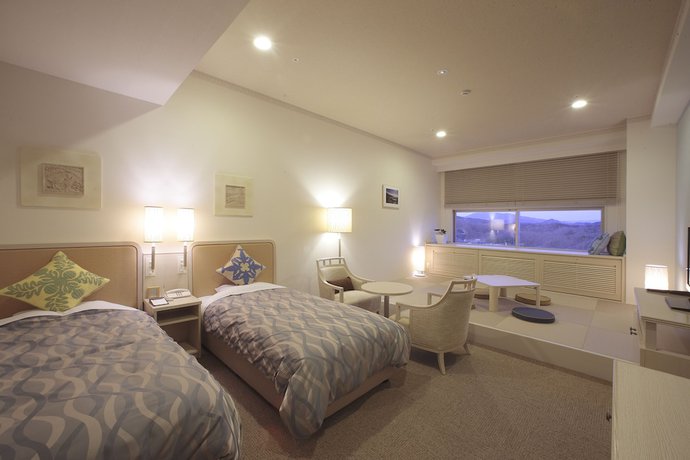 Imagen de la habitación del Hotel Spa Resort Hawaiians Monolith Tower. Foto 8