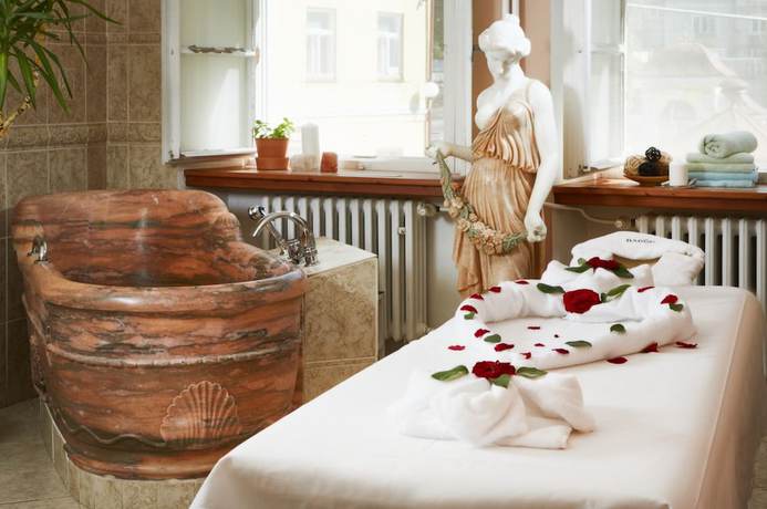 Imagen de la piscina del Hotel Spa Resort Libverda - Nov&yacute; Dům. Foto 20