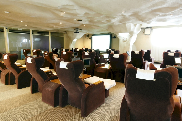 Imagen de los interiores del Hotel Spa Resort President. Foto 15