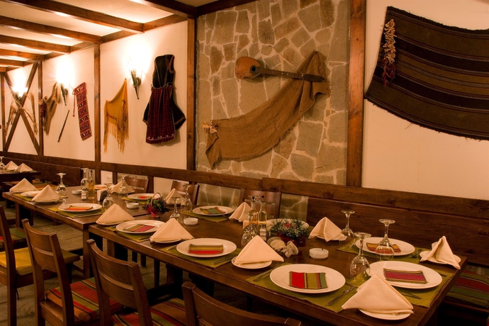 Imagen del bar/restaurante del Hotel Spa Resort St. Ivan Rilski. Foto 6