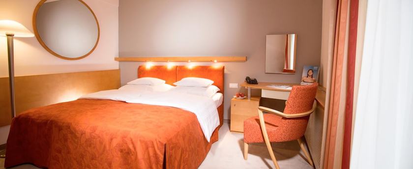 Imagen de la habitación del Hotel Spa Resort Therme Geinberg. Foto 7