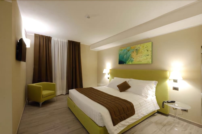 Imagen de la habitación del Hotel Spa Roero Relax Resort. Foto 5