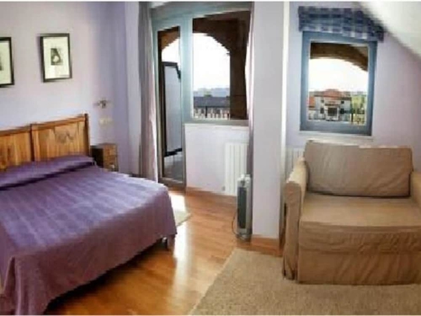 Imagen de la habitación del Hotel Spa Rural Mies De Rubayo. Foto 3