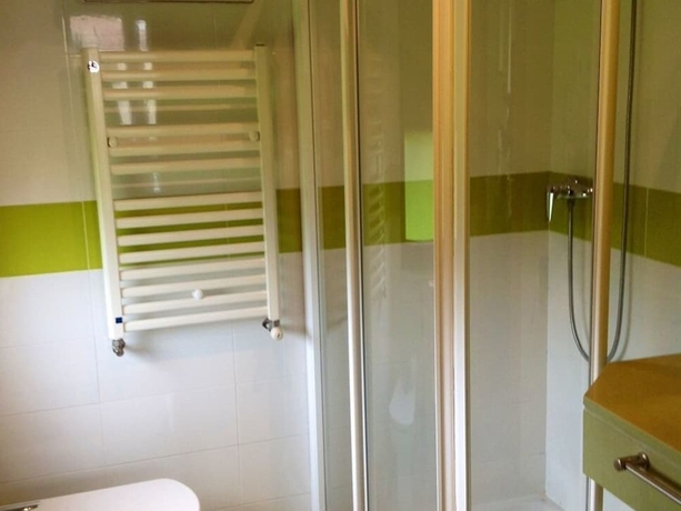 Imagen de la habitación del Hotel Spa Rural Mies De Rubayo. Foto 9