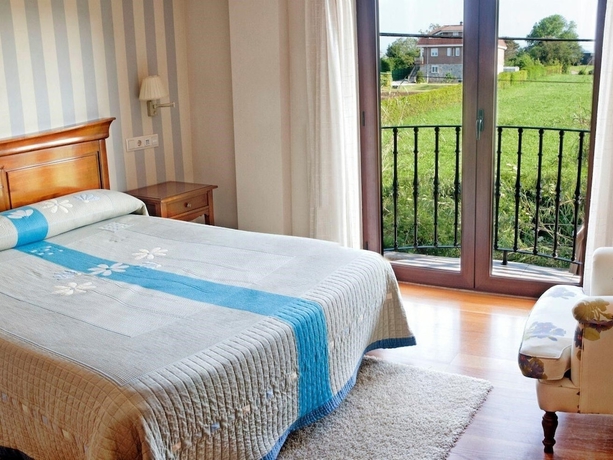 Imagen de la habitación del Hotel Spa Rural Mies De Rubayo. Foto 13