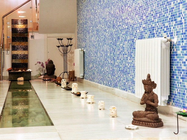 Imagen de la piscina del Hotel Spa Rural Mies De Rubayo. Foto 18