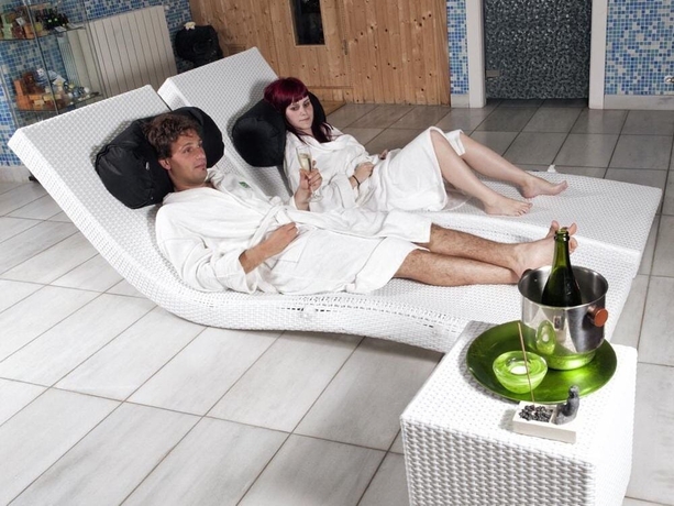 Imagen de la piscina del Hotel Spa Rural Mies De Rubayo. Foto 19