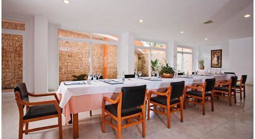 Imagen del bar/restaurante del Hotel Spa Sagitario Playa. Foto 3