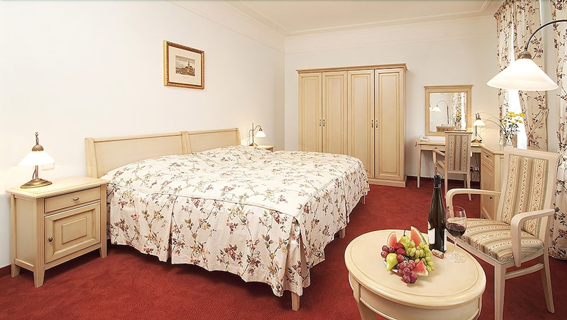 Imagen de la habitación del Hotel Spa Schlosspark. Foto 2