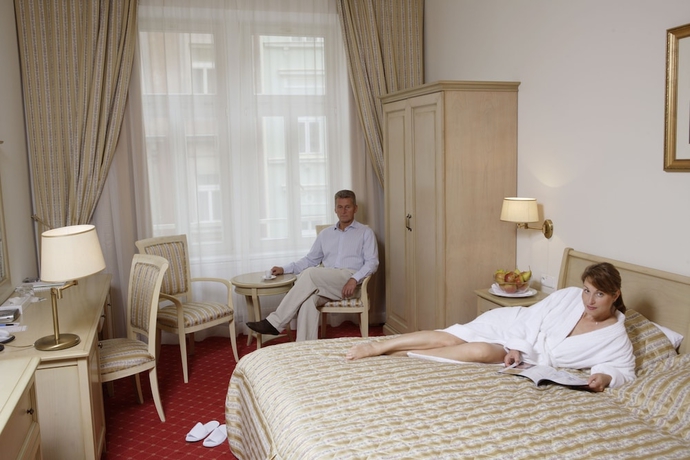 Imagen de la habitación del Hotel Spa Schlosspark. Foto 14