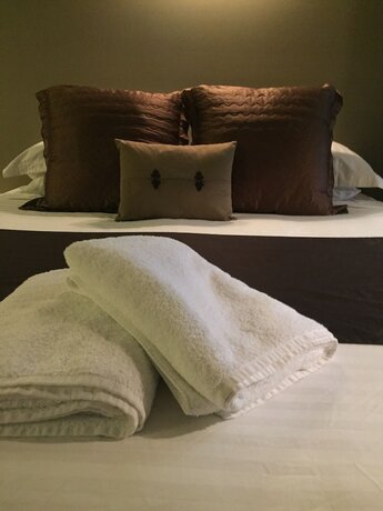 Imagen general del Hotel Spa Suites At Raven. Foto 14
