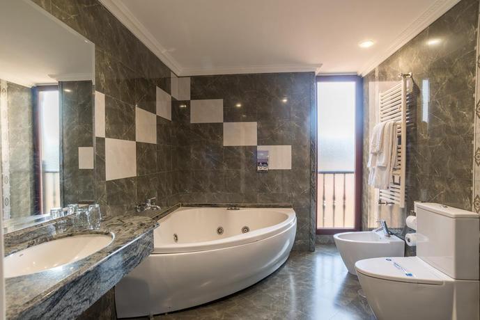 Imagen de la habitación del Hotel Spa Villa Pasiega, HOZNAYO. Foto 10