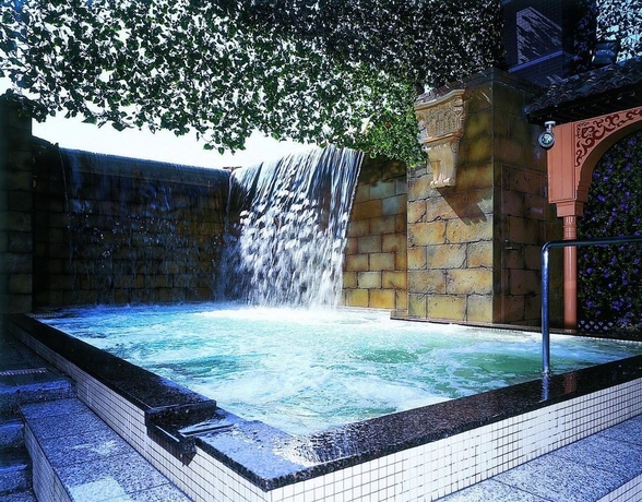 Imagen de los exteriores del Hotel Spa World. Foto 3
