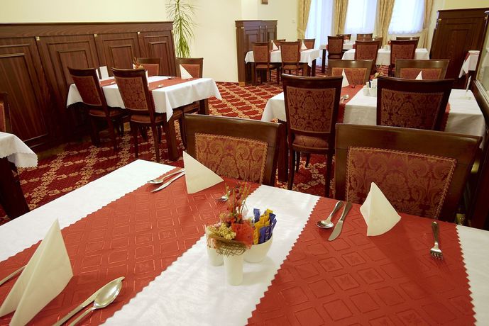 Imagen del bar/restaurante del Hotel Spa Čajkovskij. Foto 6