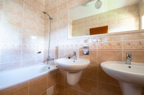 Imagen de la habitación del Hotel Spa & Wellness Orchidea. Foto 17