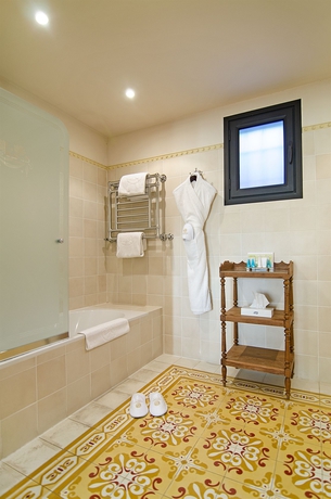 Imagen de la habitación del Hotel Spa and Restaurant Cantemerle. Foto 6