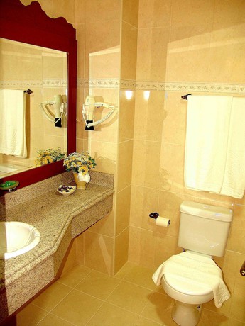 Imagen de la habitación del Hotel Spa do Vinho Hotel and Condom&iacute;nio Vitivin&iacute;cola. Foto 3