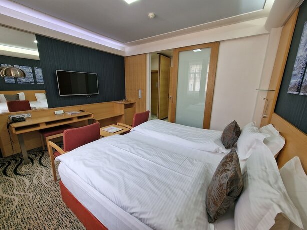 Imagen general del Hotel Spa hotel IRIS. Foto 3