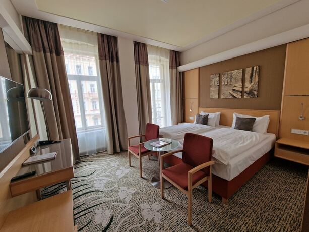 Imagen general del Hotel Spa hotel IRIS. Foto 4