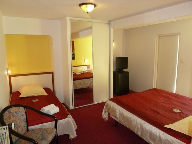 Imagen de la habitación del Hotel Spa les Lilas. Foto 12