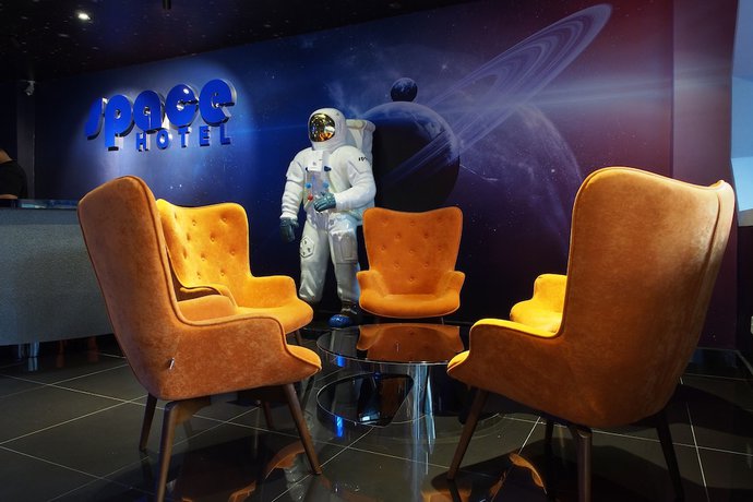 Imagen de los interiores del Hotel Space. Foto 20