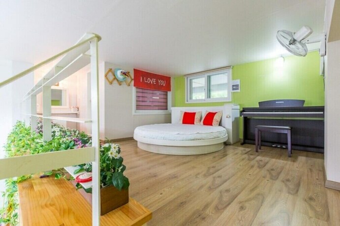 Imagen de la habitación del Hotel Space M. Foto 15