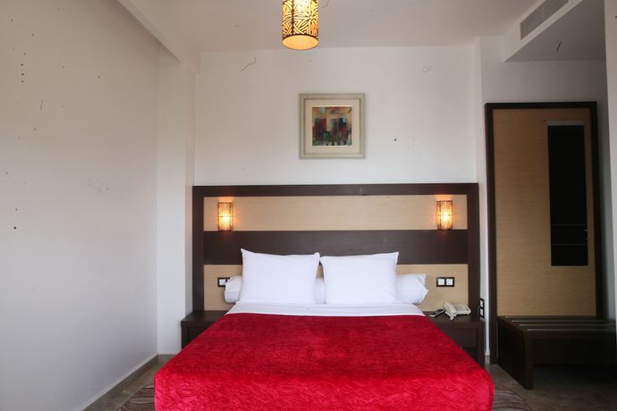 Imagen de la habitación del Hotel Space Telemly. Foto 16