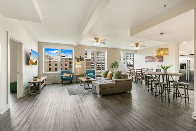 Imagen general del Hotel Spacious 4br Luxury Condo Steps To French Quarter. Foto 1