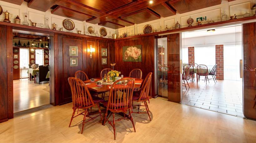 Imagen de los interiores del Hotel Spahr. Foto 12