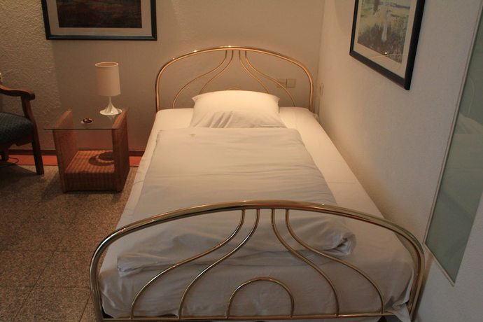 Imagen de la habitación del Hotel Spahr. Foto 3
