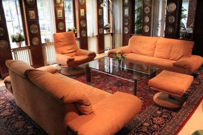 Imagen de los interiores del Hotel Spahr. Foto 15