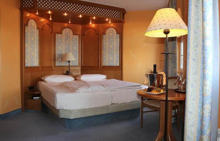 Imagen de la habitación del Hotel Spanischer Hof, Gr&ouml;ditz. Foto 3
