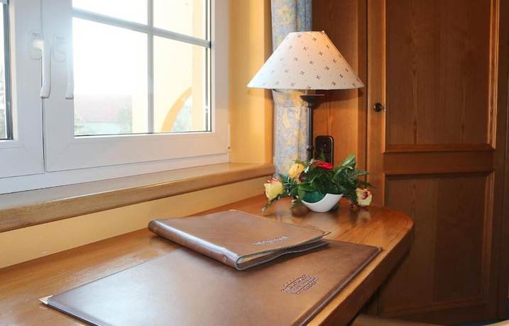 Imagen de la habitación del Hotel Spanischer Hof, Gr&ouml;ditz. Foto 5