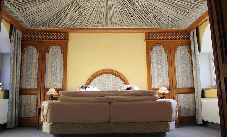 Imagen de la habitación del Hotel Spanischer Hof, Gr&ouml;ditz. Foto 8
