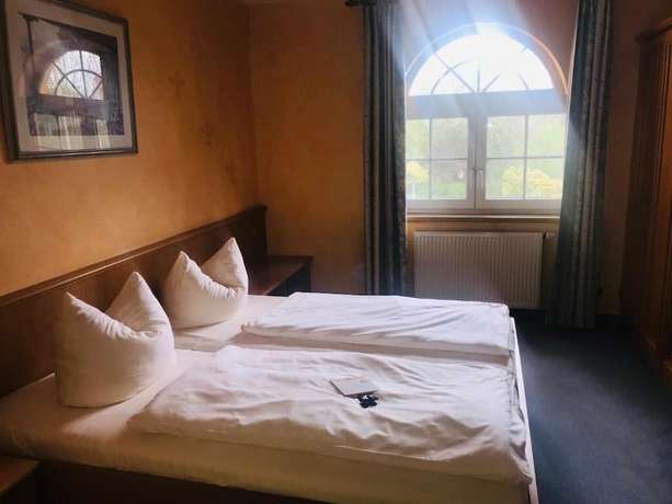 Imagen de la habitación del Hotel Spanischer Hof, Gr&ouml;ditz. Foto 10