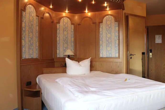 Imagen de la habitación del Hotel Spanischer Hof, Gr&ouml;ditz. Foto 14