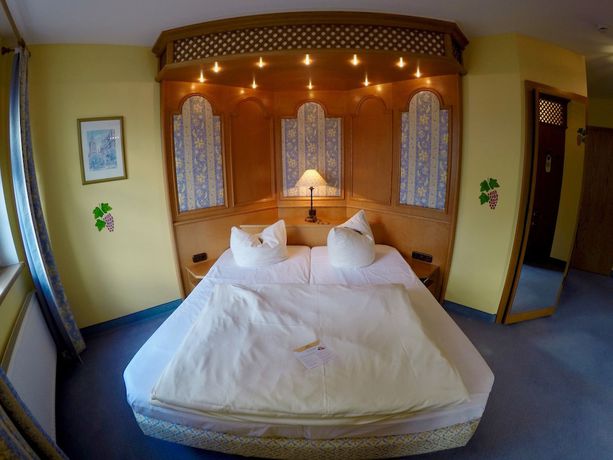 Imagen de la habitación del Hotel Spanischer Hof, Gr&ouml;ditz. Foto 17