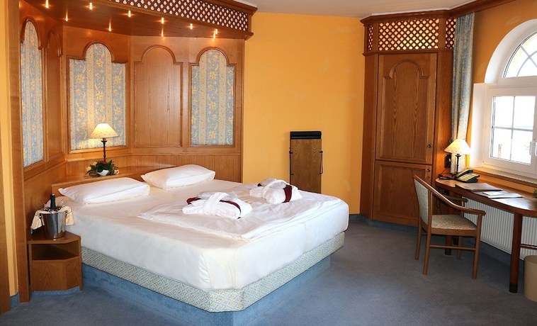 Imagen de la habitación del Hotel Spanischer Hof, Gr&ouml;ditz. Foto 18