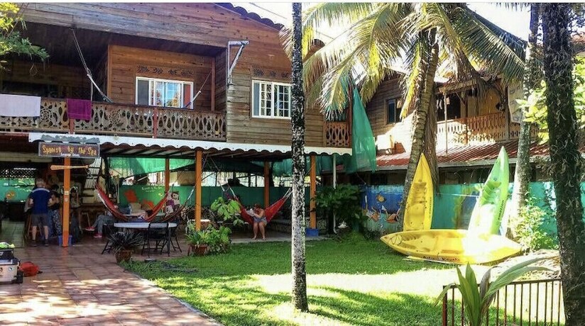 Imagen general del Hotel Spanish by the Sea - Bocas - Hostel. Foto 1