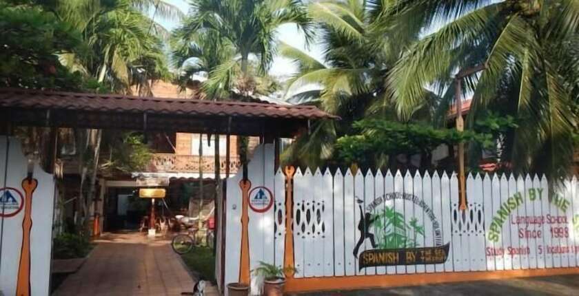 Imagen general del Hotel Spanish by the Sea - Bocas - Hostel. Foto 2